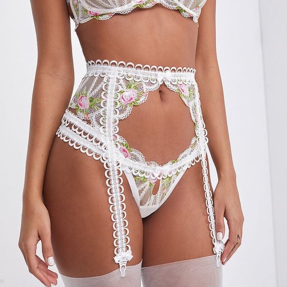 VS FOR LOVE & LEMONS XS/S Trellis Rose Garter Victoria's Secret White Floral NWT - Picture 8 of 12